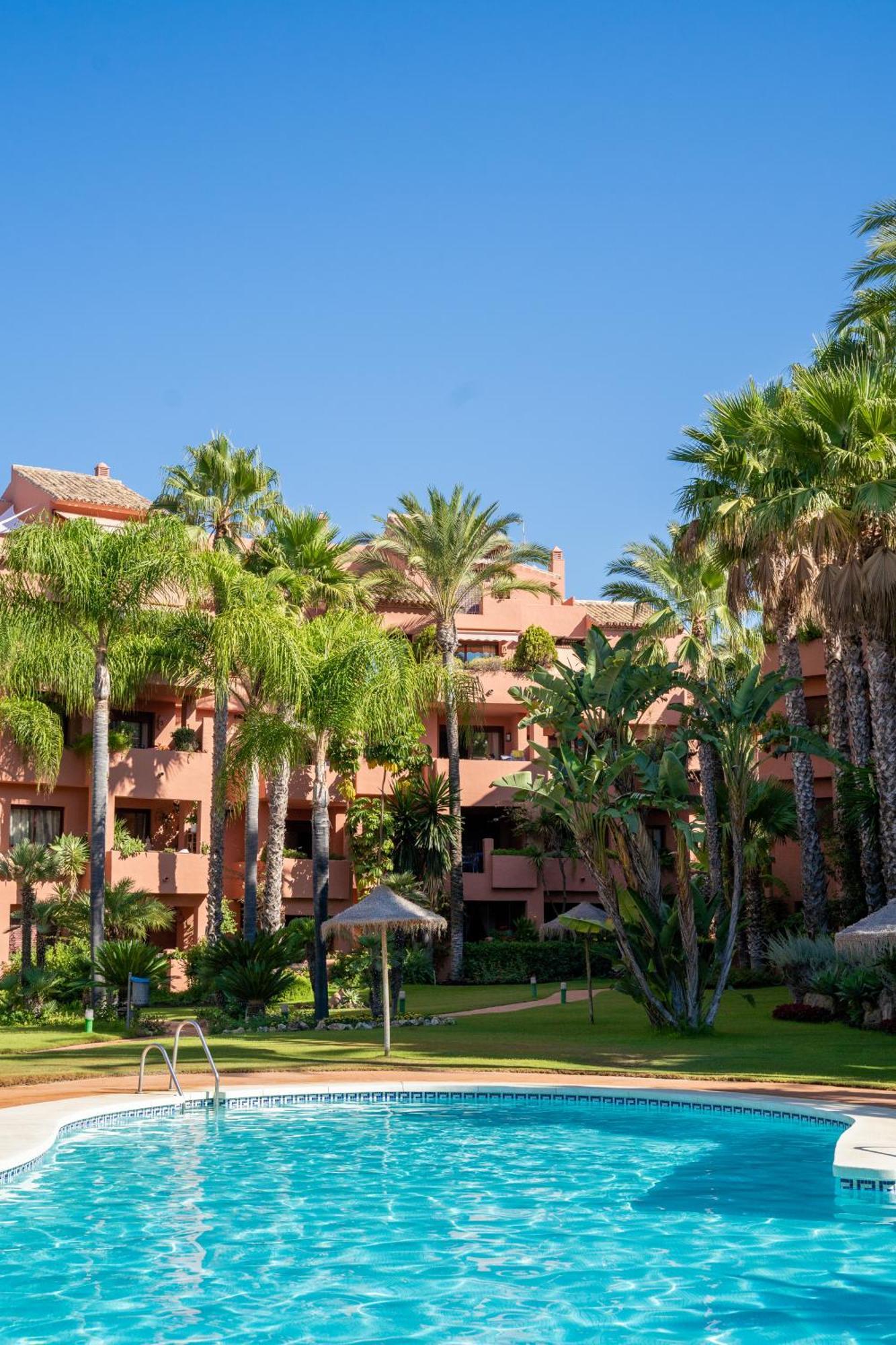 3+1 Bed Apartment, 100M Away From The Beach Marbella Exterior photo